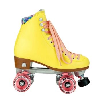 Moxi Beach Bunny Strawberry Lemonade Quad Paten